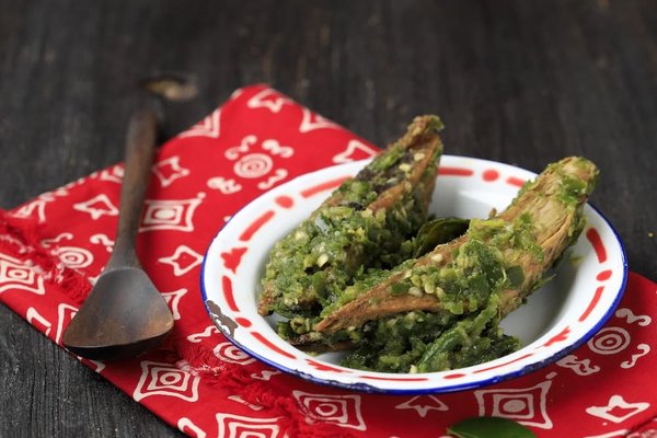 Comment obtenir des cils longs et volumineux naturellement ?