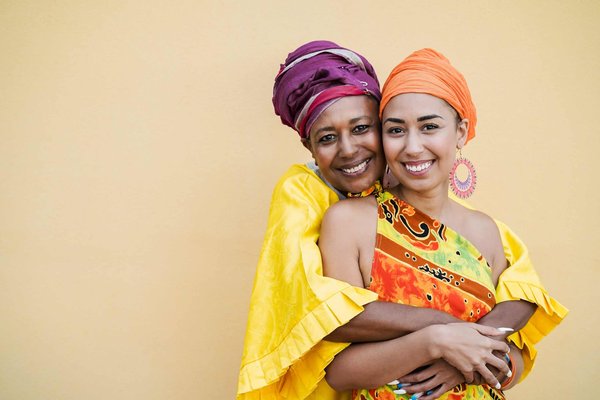 Wax, pagne et lin : La richesse des tissus dans l'élaboration du boubou africain