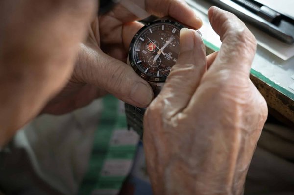 Réparation d'une montre tissot : Voici un guide pour vous aider